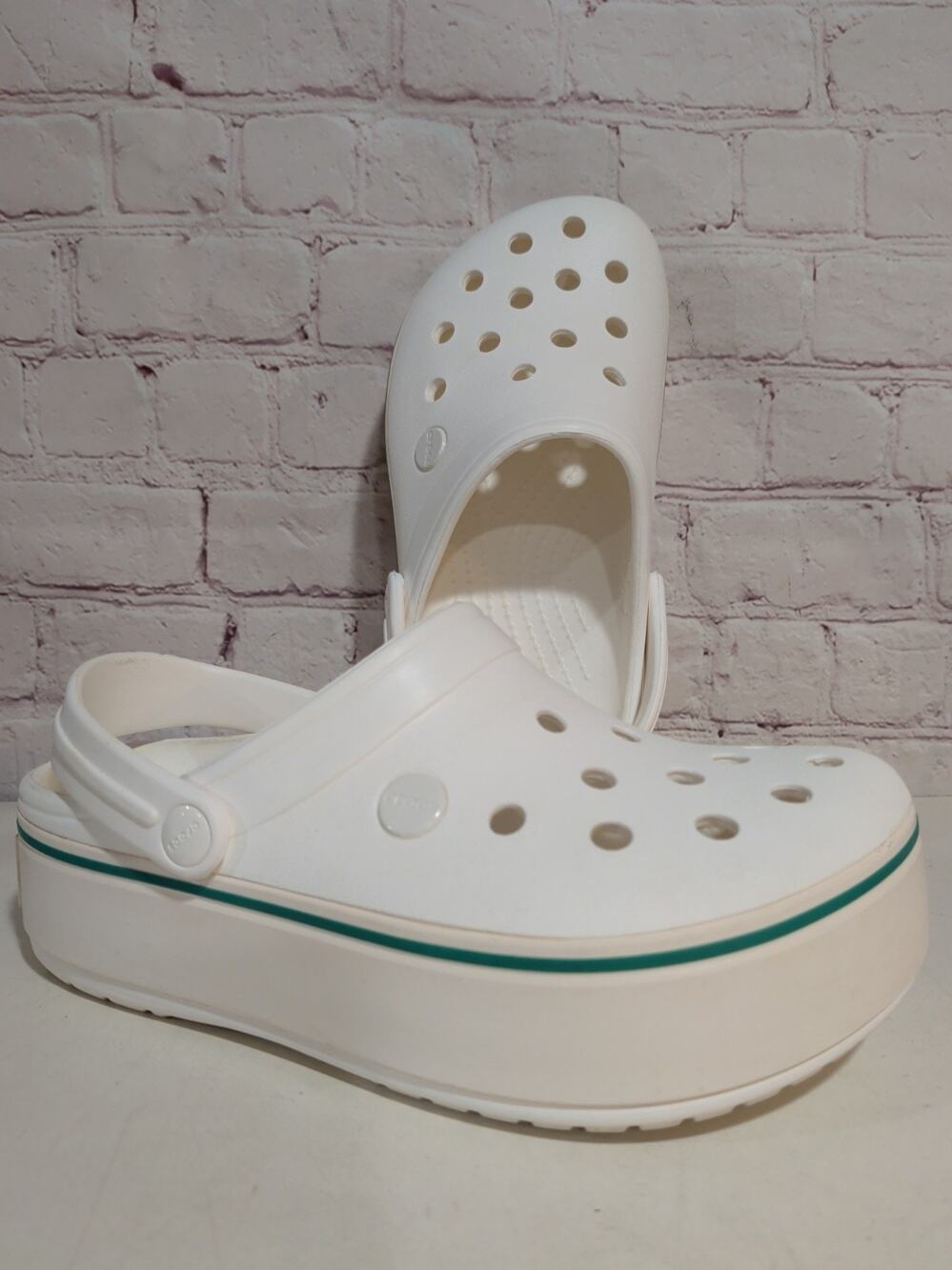 Crocs Crocband Platform Clogs White Teal Stripe Women's Size 6 / Junior 4
